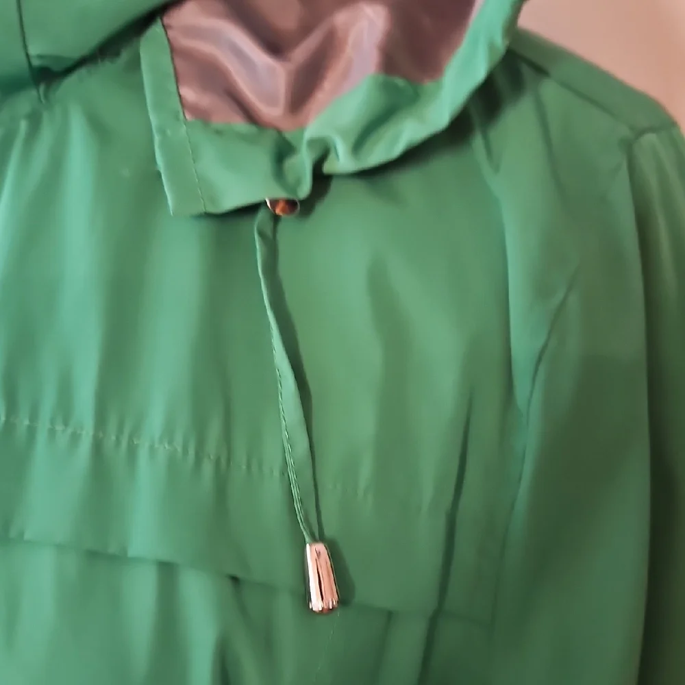 RAINFOREST Green Hooded Zipper Jacket - Picture 6 of 13